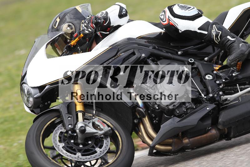 Archiv-2025/10 23.04.2025 Cornu Master School ADR/rot-rouge/3